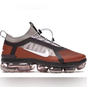 Nike Women’s Air VaporMax 2019 Utility, Size 9